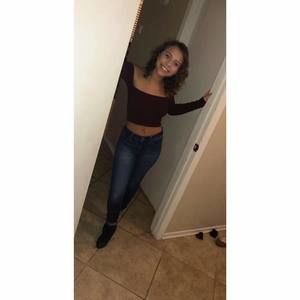 Meet your Posher, Stefania